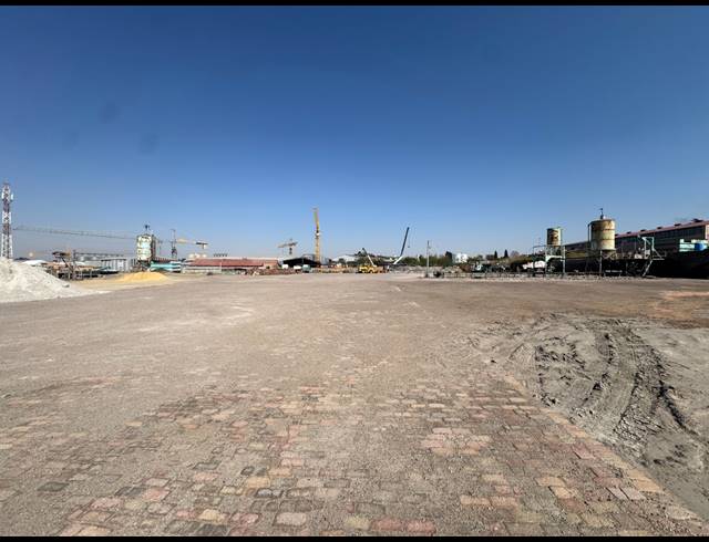 22,490M² INDUSTRIAL YARD TO LET IN CHAMDOR